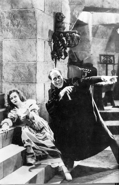 Why Hollywood´s first iconic Phantom of the Opera film is still puzzling us, 100 years on